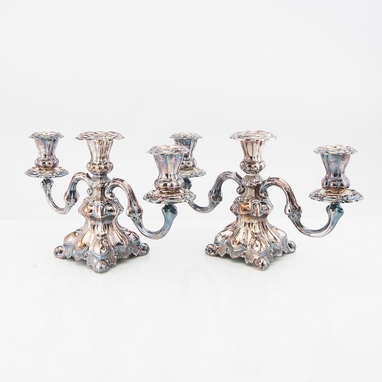 Kandelabrar ett par silver svenska importstämplar rokoko-stil.