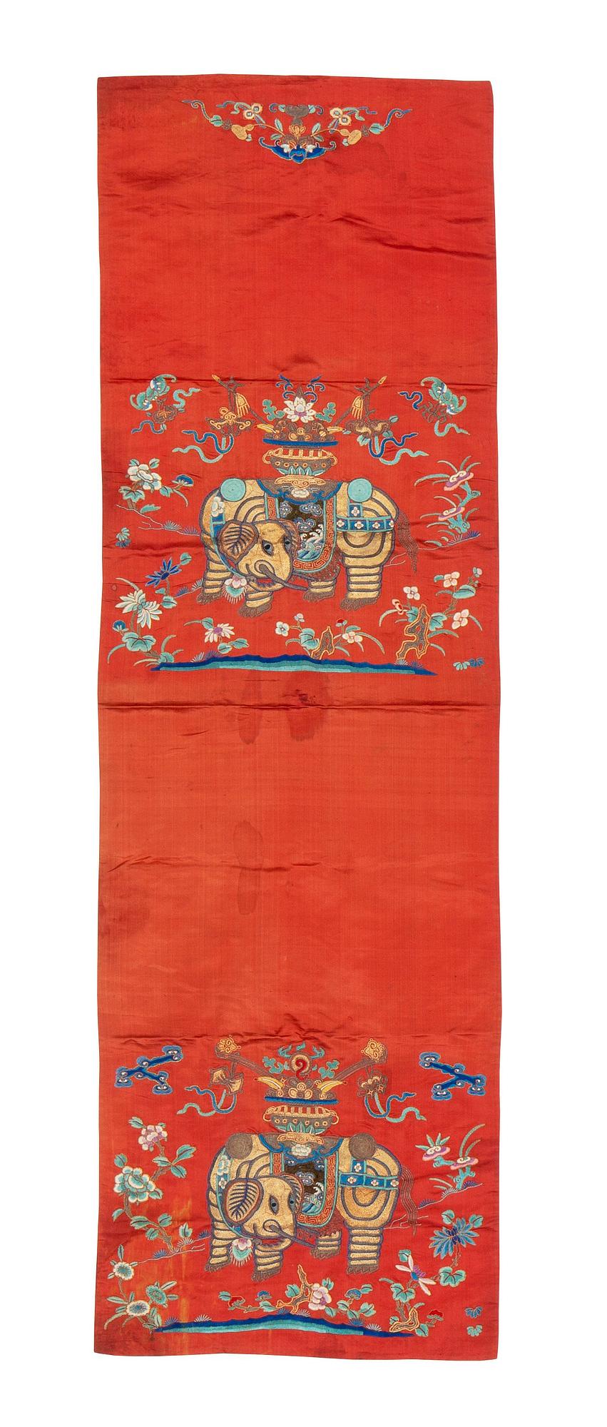 A Chinese embroidered chair cover/silk panel, late Qing dynasty.