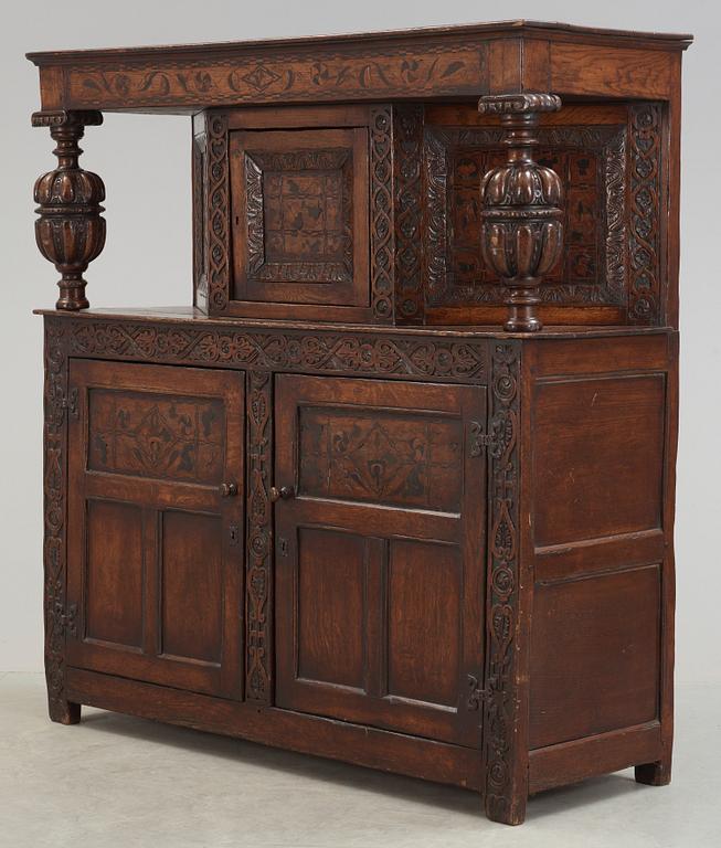 STOLPSKÄNK. England, 1600-tal.