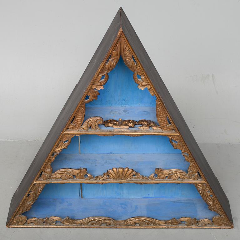 VÄGGHYLLA, allmoge, sannolikt Danmark 1800-tal.