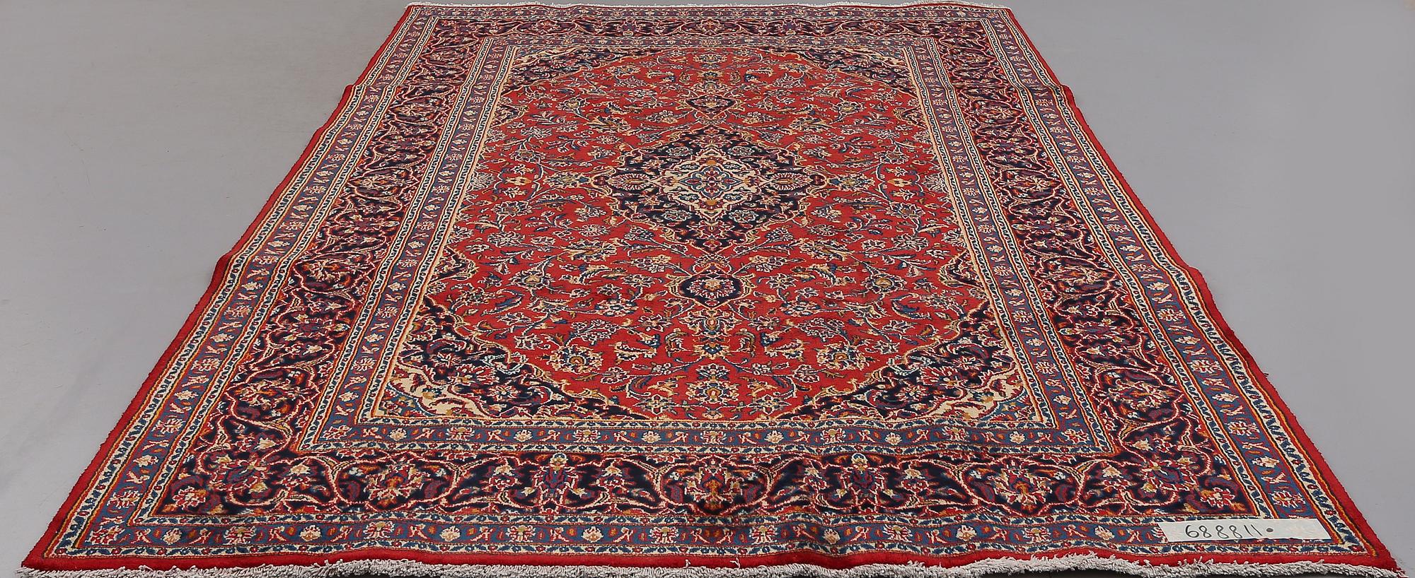 MATTA, Meshed, ca 291 x 195 cm.