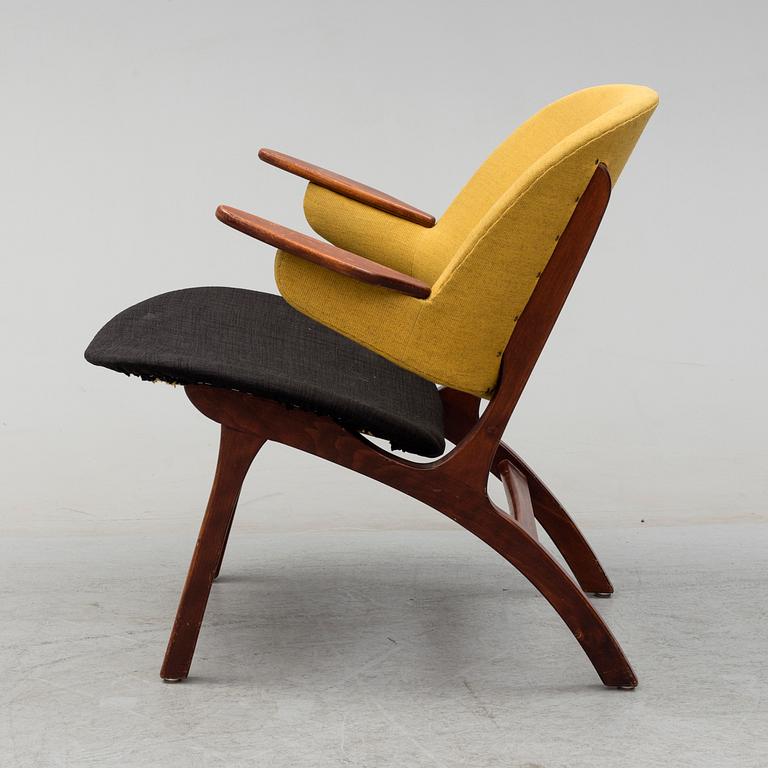 A mid 20th century easy chair model 33A by Carl Edward Matthes, Denmark.