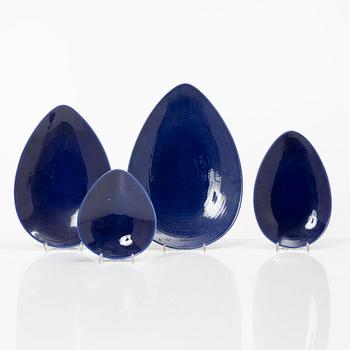 Hertha Bengtson, A 92-piece dinner service, 'Blå eld', Rörstrand, Sweden.