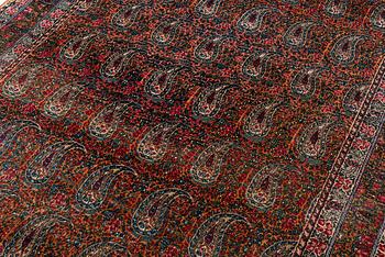 Carpet, semi-antique, Kerman, southern Persia, approx. 256 x 175.