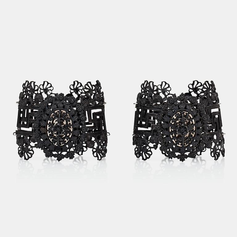 A pair of Berlin Iron (Berliner Eisen) bracelets. Germany, first half 19th century.