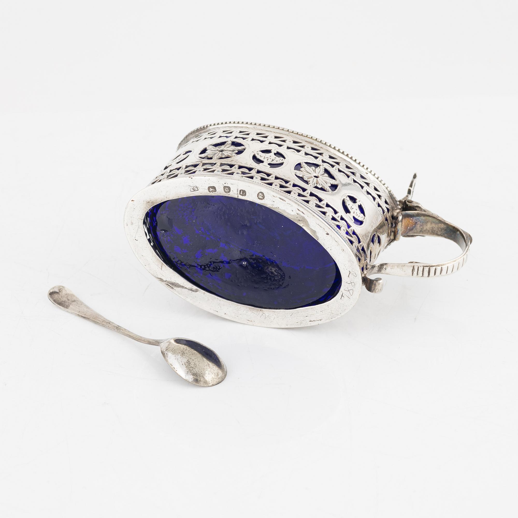 An English Silver Mustard Pot, mark of Thomas Shepherd, London 1788.