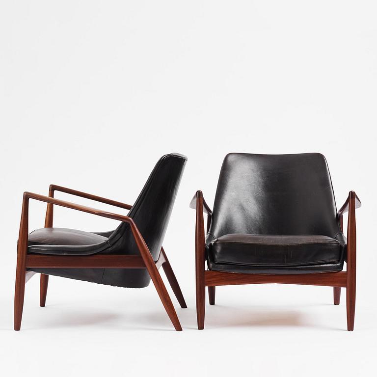 Ib Kofod-Larsen, a pair of teak "Sälen" armchairs, Olof Perssons Fåtöljindustri (OPE), Jönköping, 1960s.