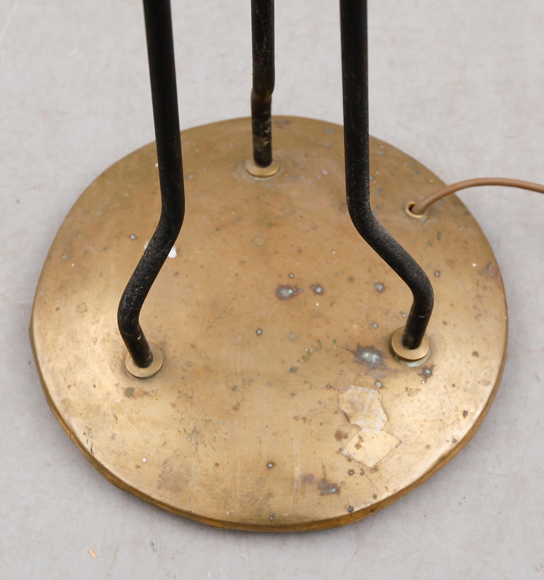 GOLVLAMPA, 1900-talets mitt.