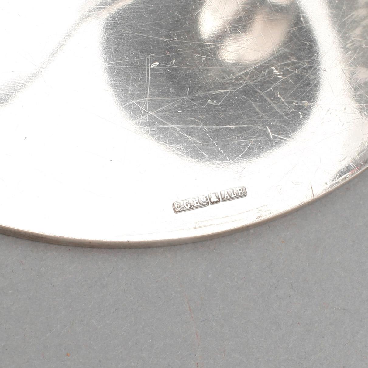 LJUSSTAKAR, ett par, nysilver. C.G Hallberg, Stockholm, 1900-talets första hälft.