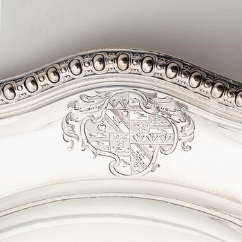 Two English 18th century silver plate/dish, mark of Edward Wakelin, London 1754.