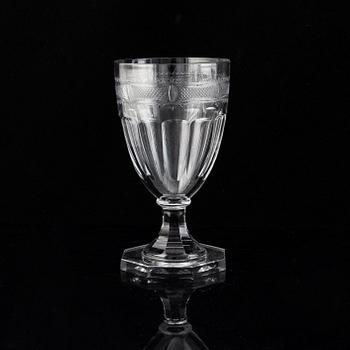 Gerda Strömberg, an early 20th century 37-pcs glass servis "Hörningsholm", Strömbergshyttan, Sweden.