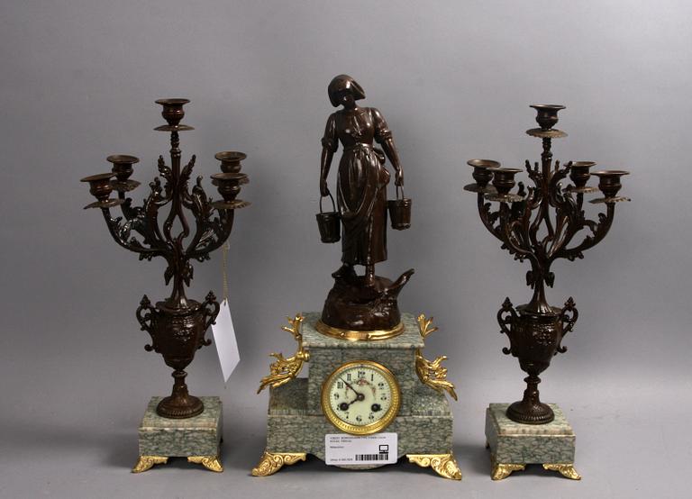 BORDSGARNITYR, 3 delar, Louis XVI-stil, 1900-tal.