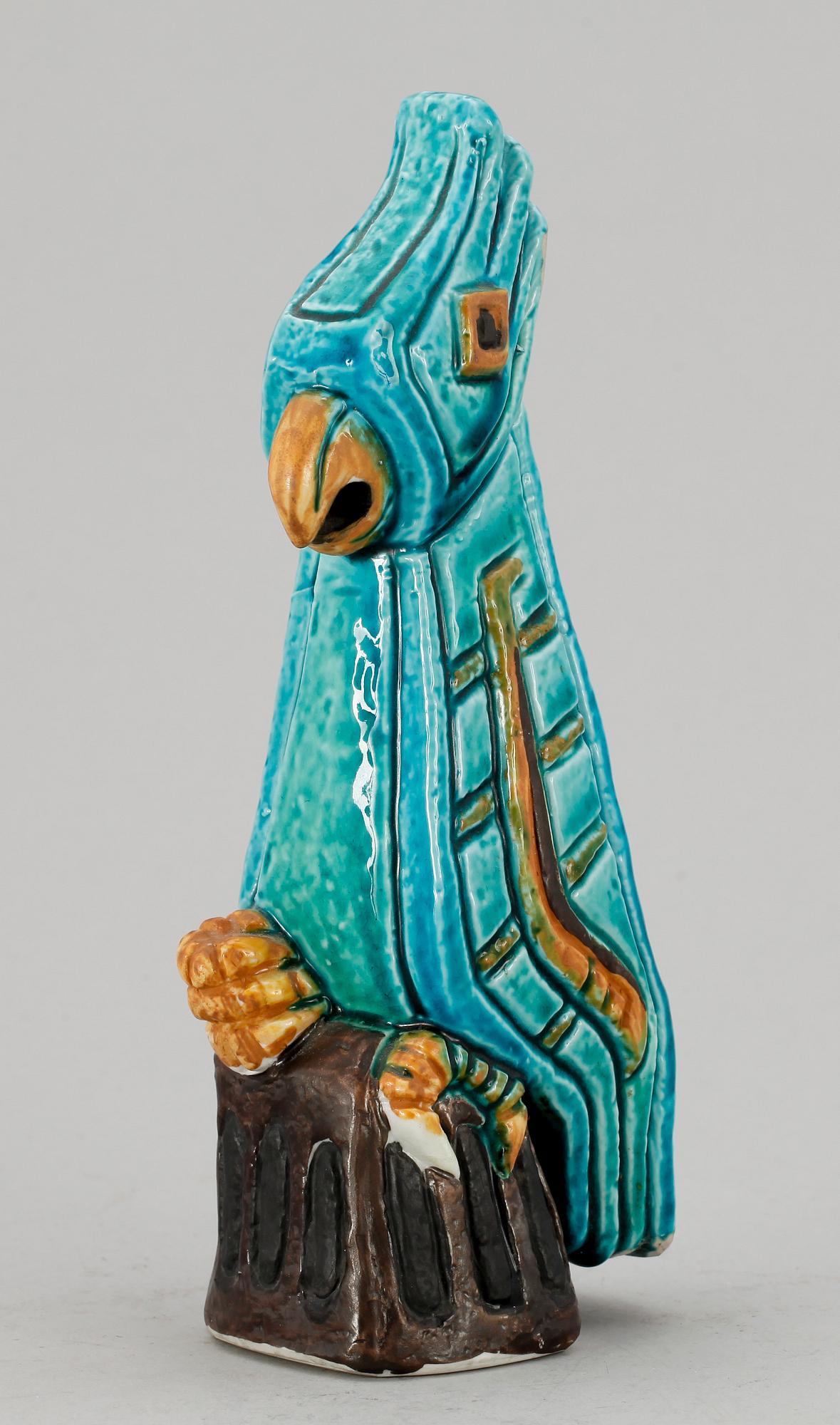FIGURIN, stengods. Gunnar Nylund, Rörstrand.