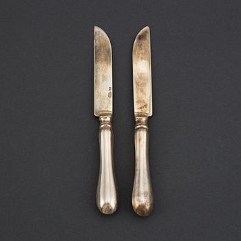 A set of 12 Russian silver chees/fruit knives, mark possibly of Adolf Speer, St. Petersburg 1898-1903.