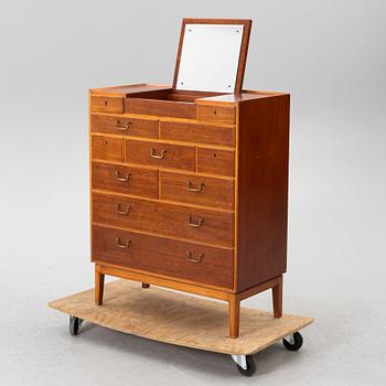 A dresser, 1940s/50s.