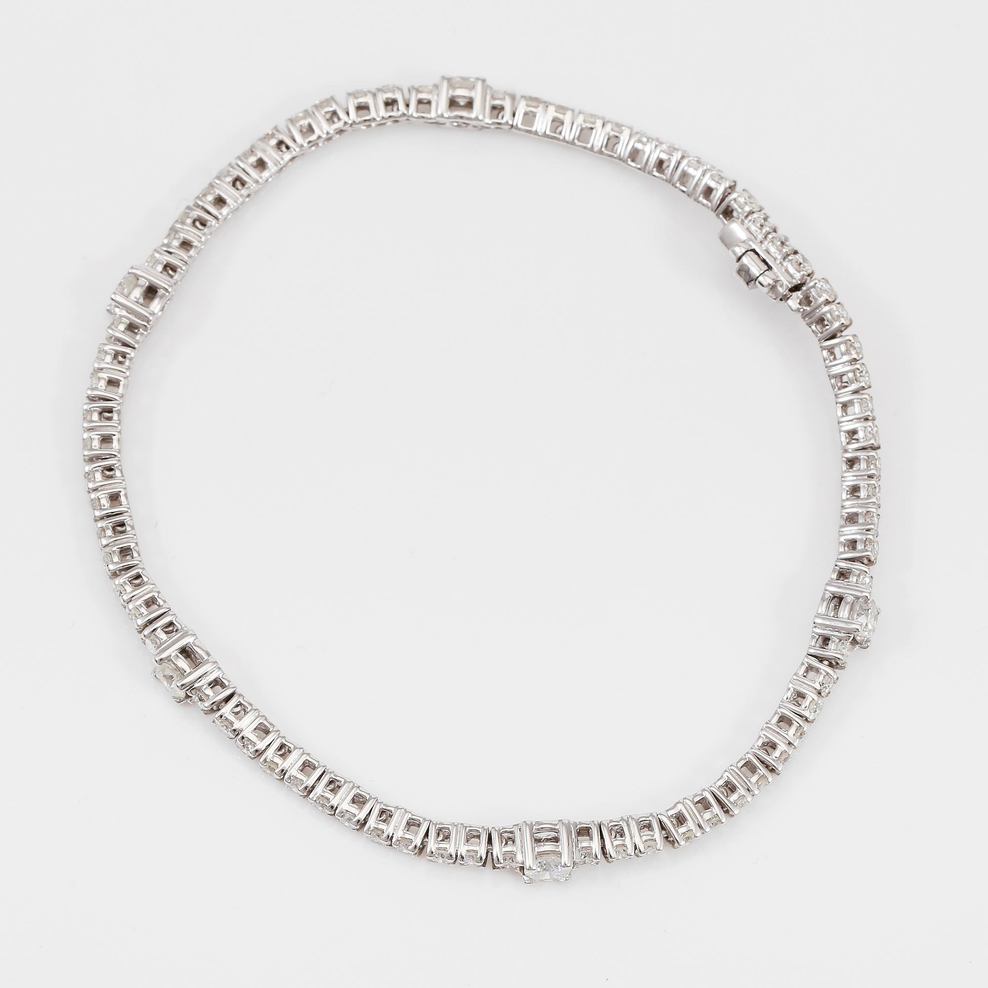 ARMBAND, briljantslipade diamanter totalt ca 3,00 ct.