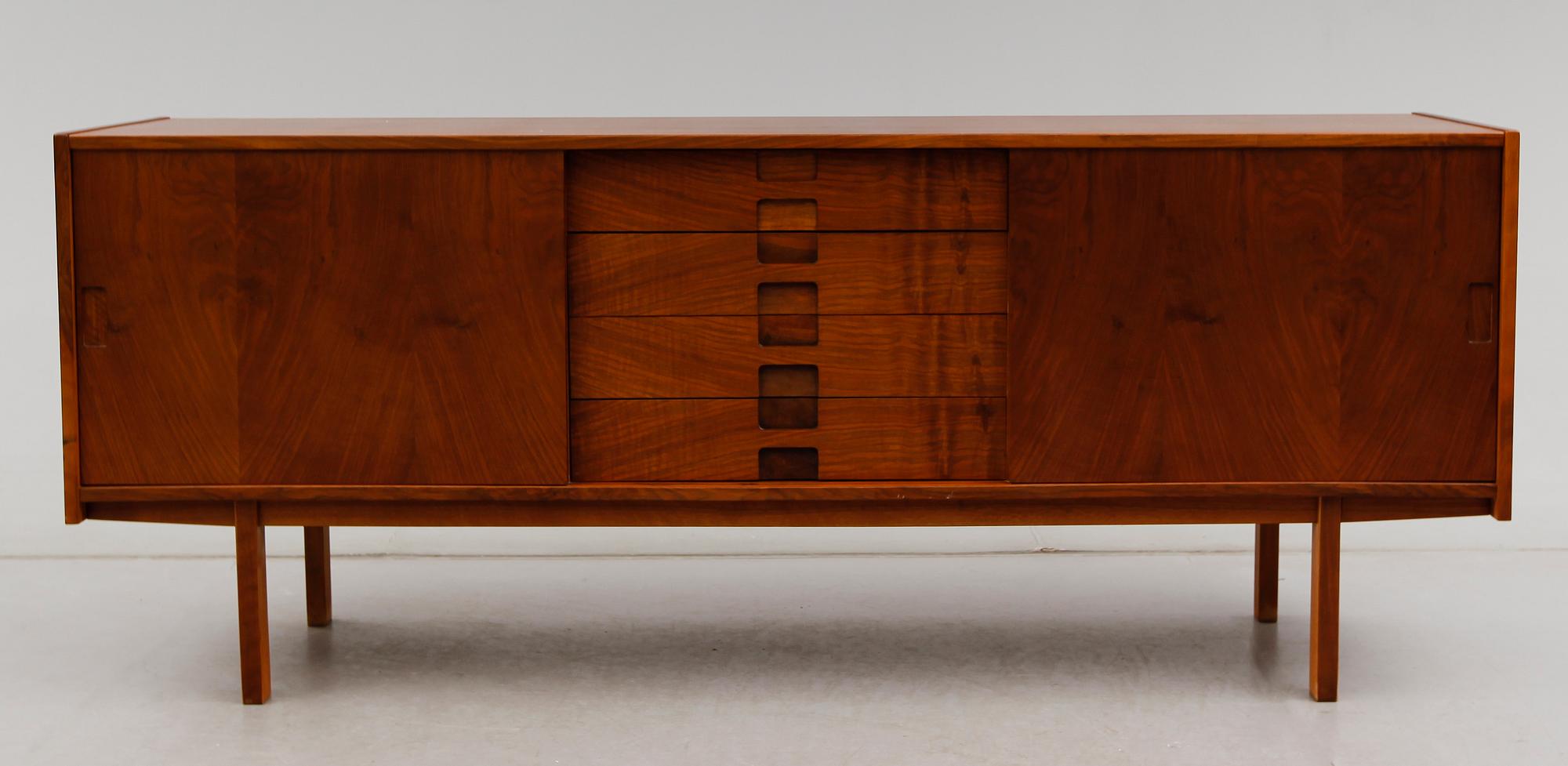 SIDEBOARD, 1900-talets andra hälft.
