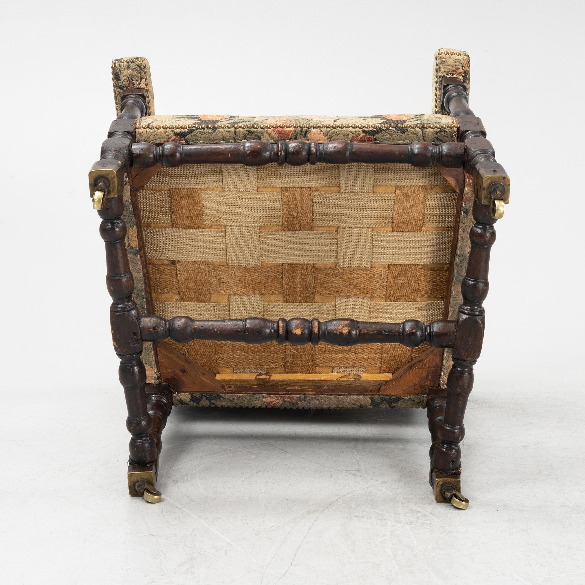 A Baroque armchair, from around the year 1700.