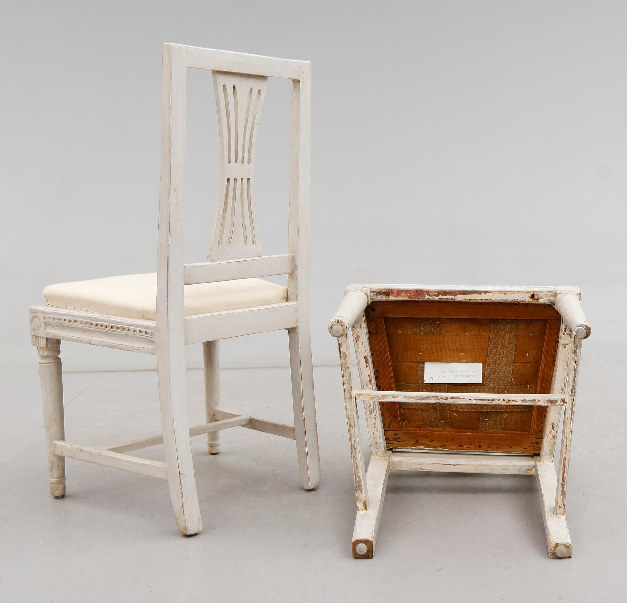STOLAR, 2 st, sengustavianska, omkring år 1800.