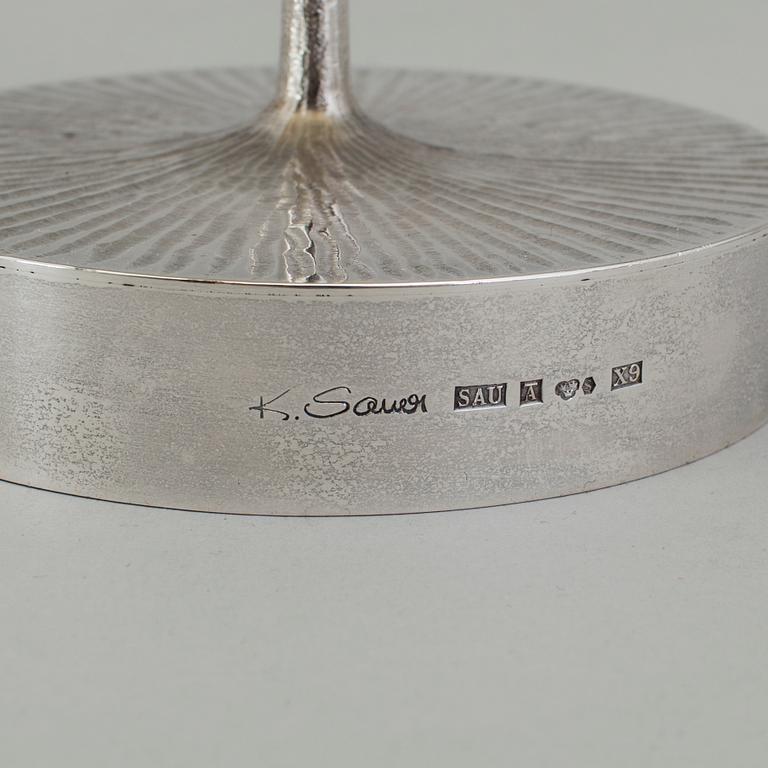 KARLHEINZ SAUER, ett par ljusstakar av silver, Västerås 1972.