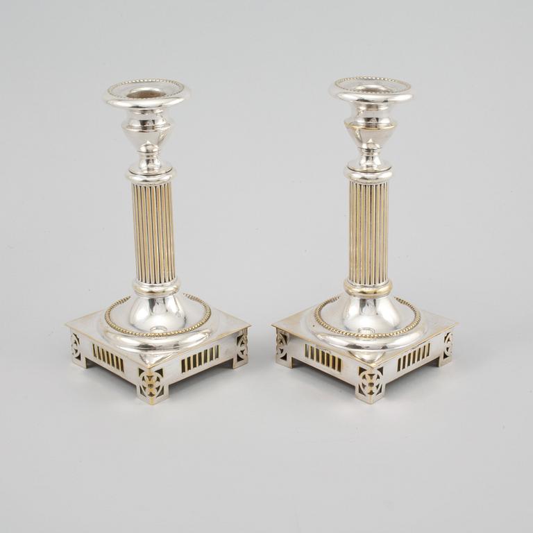 LJUSSTAKAR, nysilver, 1900-tal.
