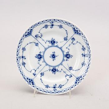 A 24 pcs Musselmalet service from Royal Copenhagen Denmark porcelain first half of the 20th century.