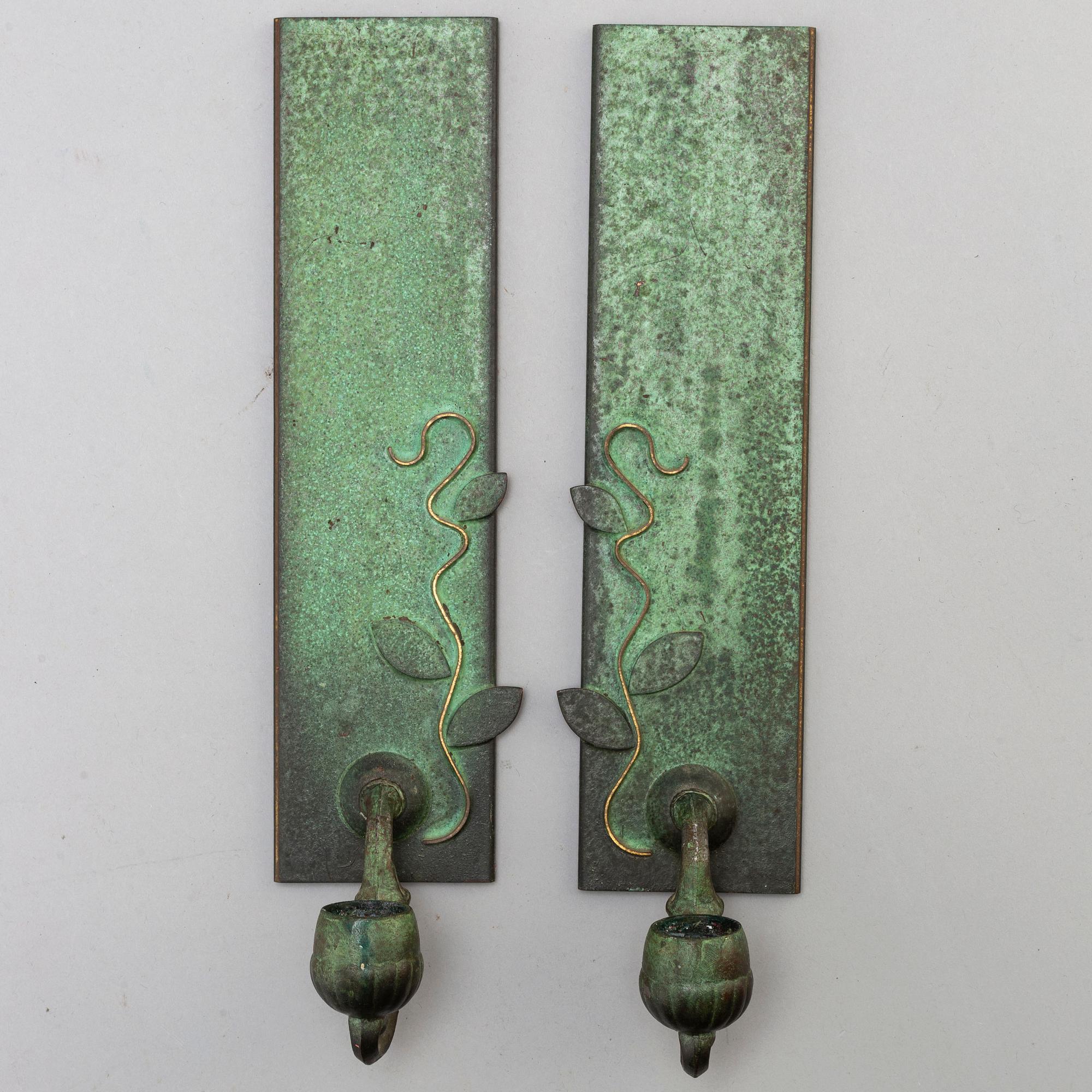 SPEGEL SAMT 2 LJUSLAMPETTER, 1920-30-tal.