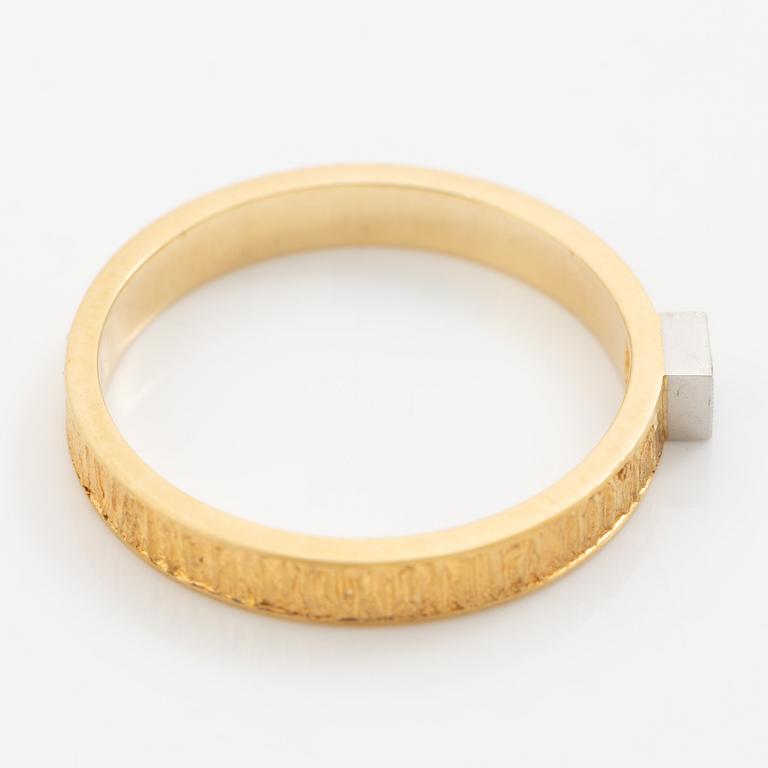 Lapponia, ring 18K gold set with a round brilliant-cut diamond, Finland 1976.