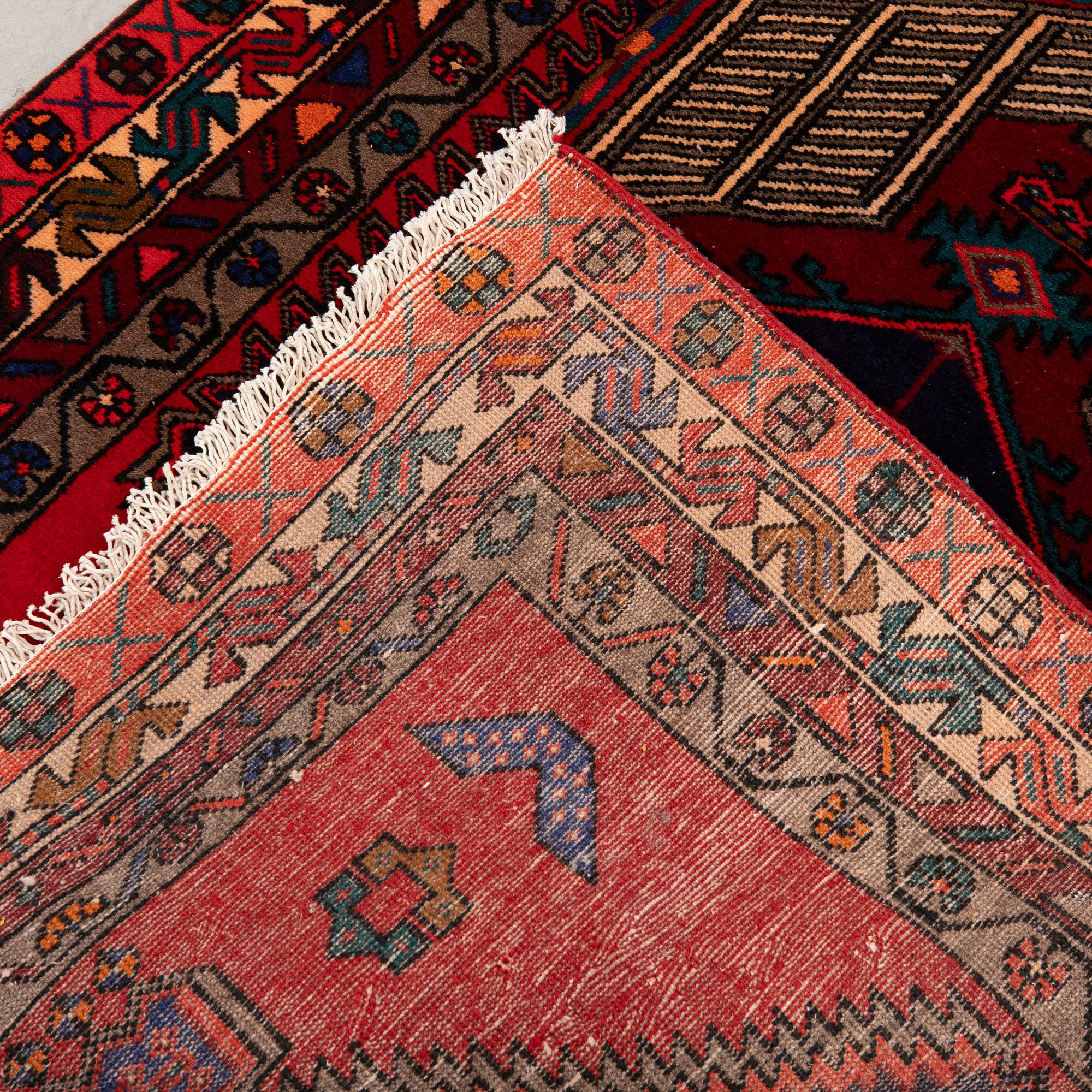 Matta, Sarab, ca 288 x 120 cm.