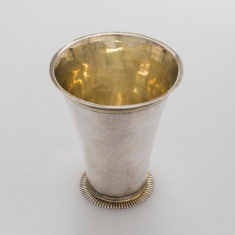 Matthias Graal, a parcel-gilt silver cup, Gothenburg 1747.