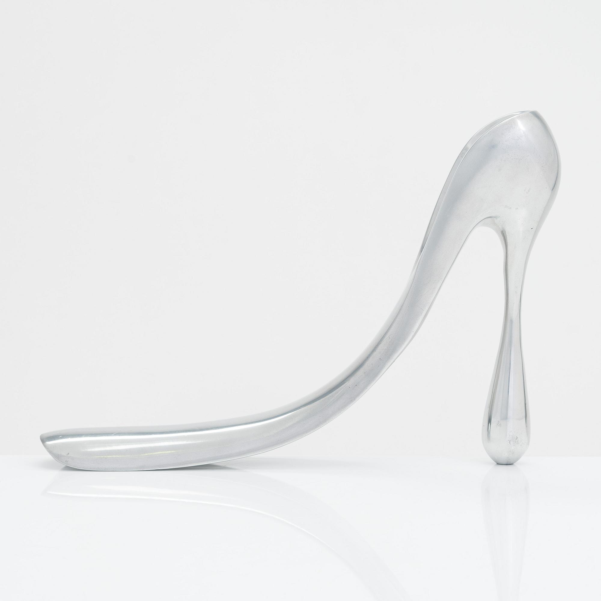Manolo Blahnik, kenkälusikka, Habitat.
