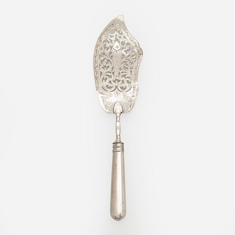 Kalaotin, hopeaa, Moskova 1865. Epäselvä mestarinleima.