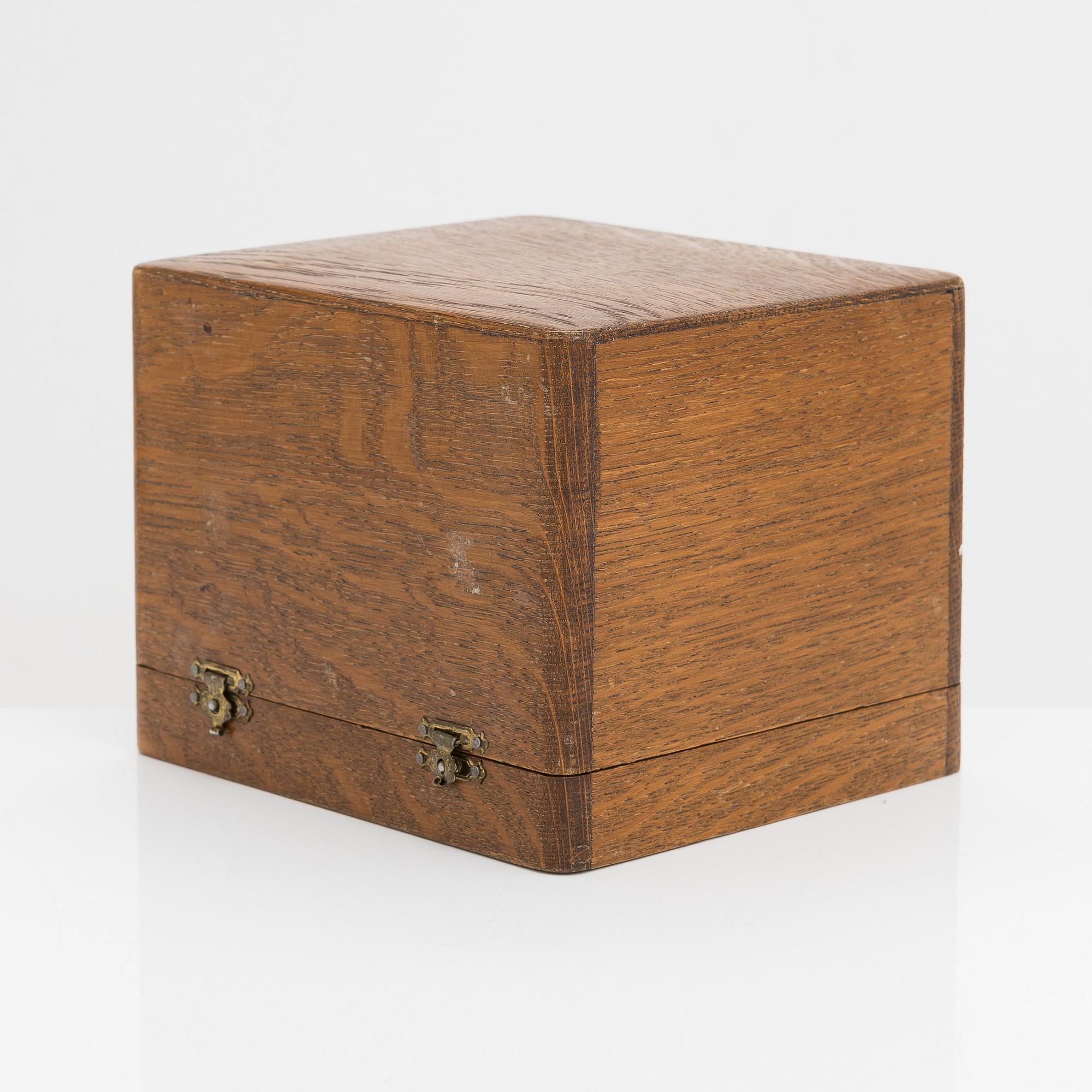 Tillander, brudkrona, förgyllt silver (813), Helsingfors 1946. I originallåda.