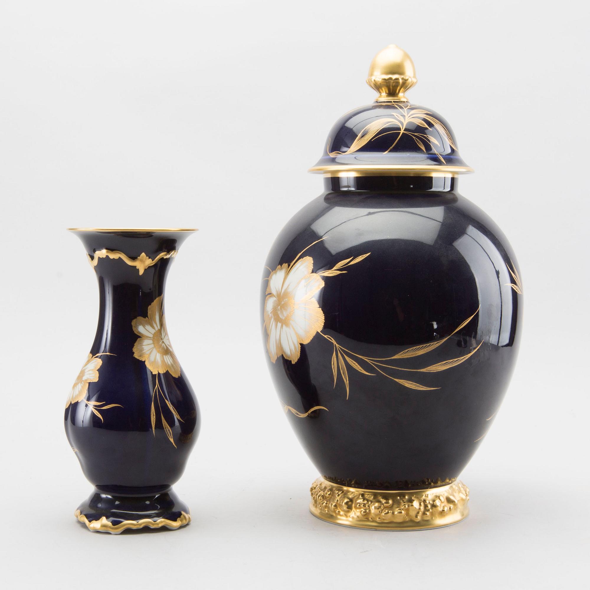 VAS OCH URNA med LOCK, porslin, Rosenthal. 1900-tal.