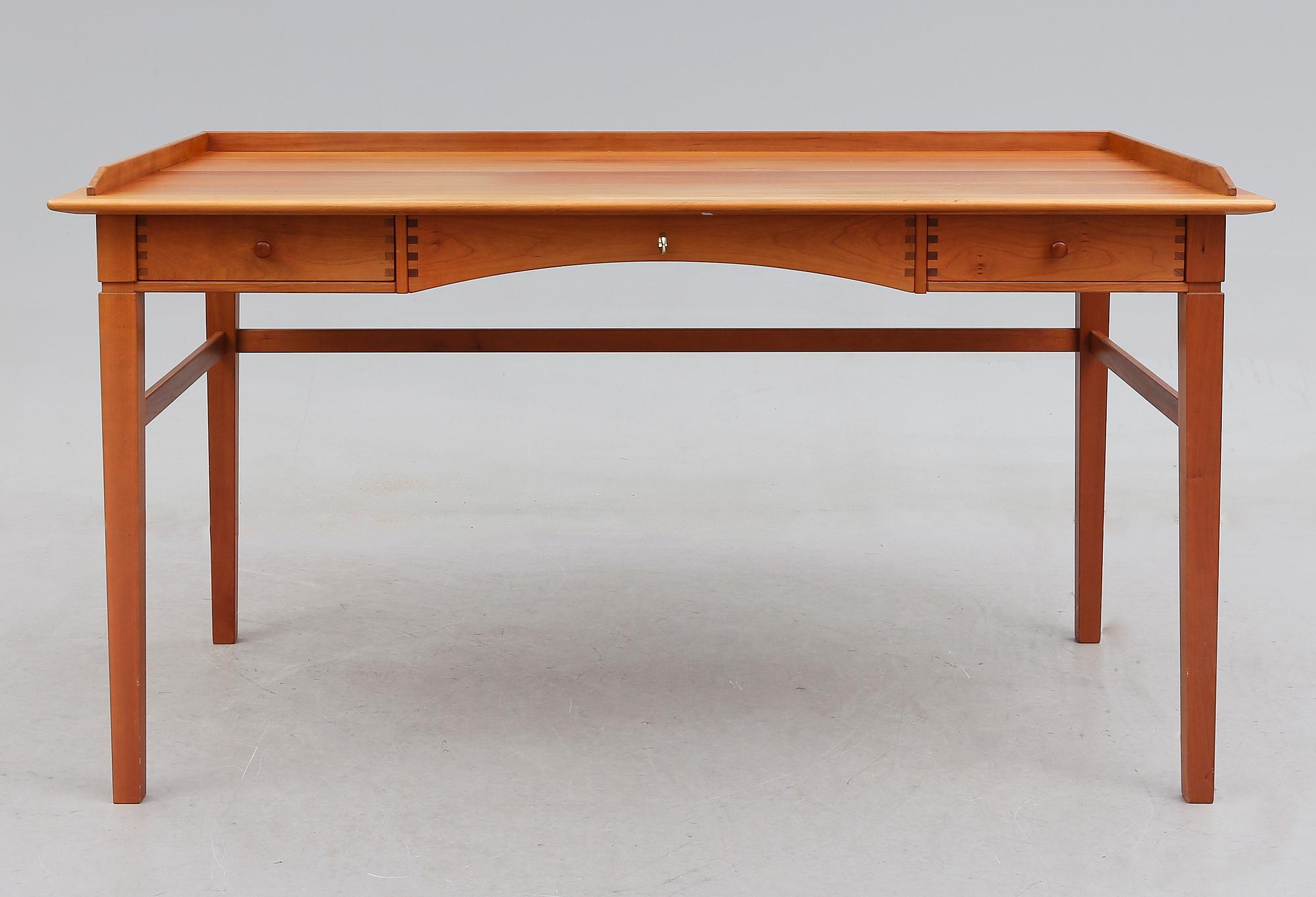 SKRIVBORD, Søren Nissen and Ebbe Gehl, Aksel Kjersgaard, Naver Collection, Danmark, 1990-2010.