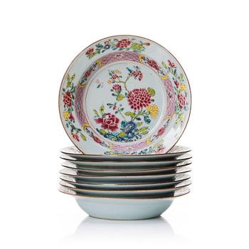 1060. A set of eight famille rose dessert dishes, Qing dynasty, Qianlong (1736-95).