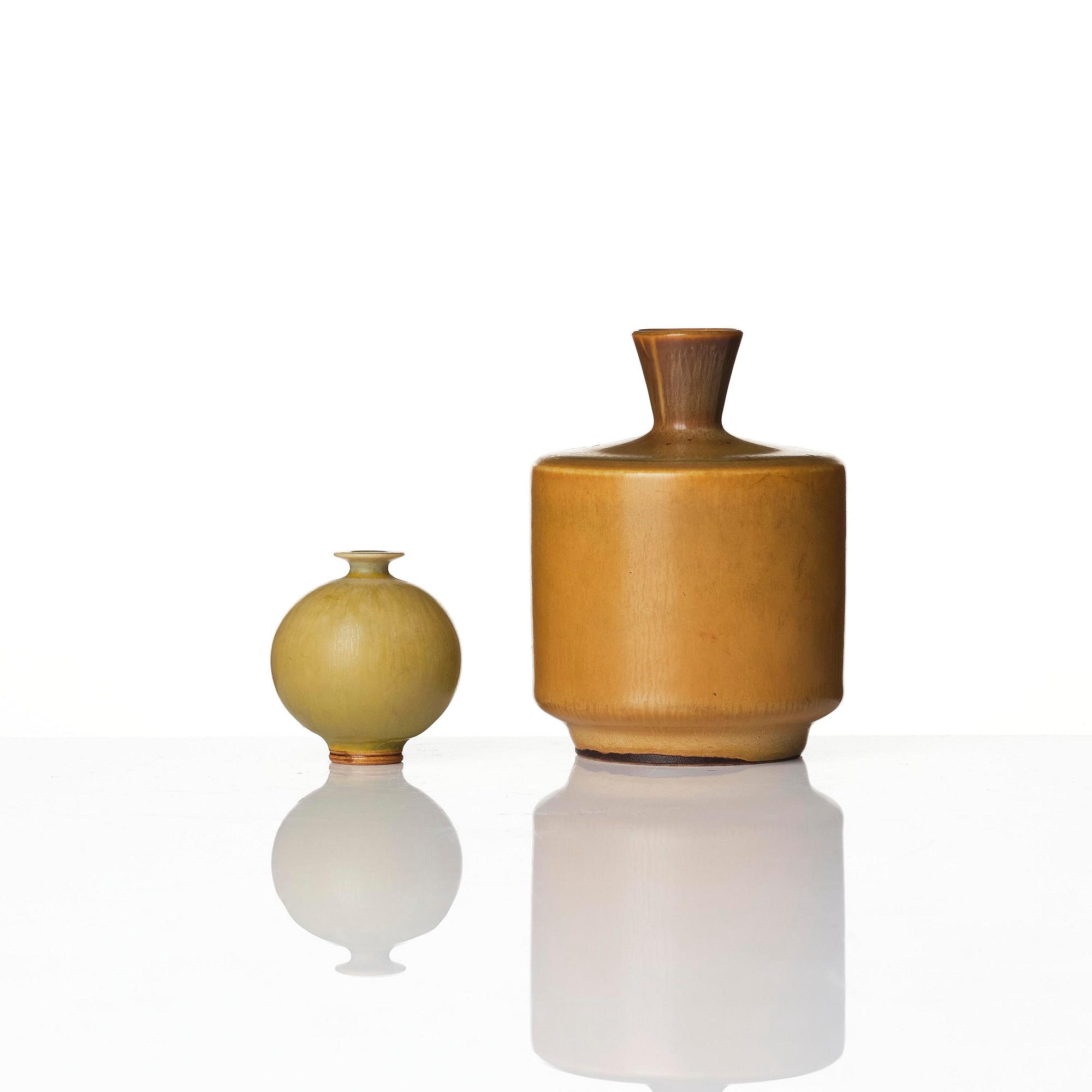 Berndt Friberg, a set of four stoneware vases and two bowls, Gustavsberg Studio 1962-74.
