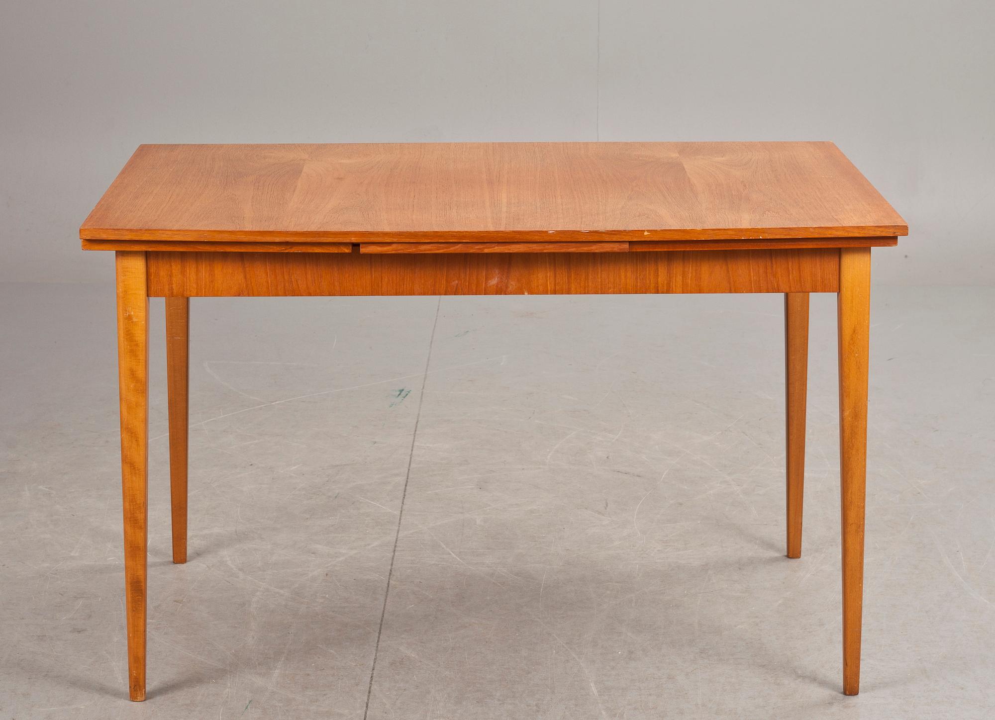 STOLAR, 5 st, Edsbyverken och BORD, 1900-talets andra hälft.