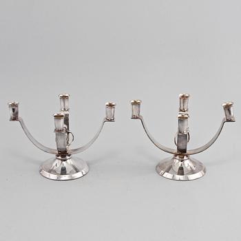 KANDELABRAR, ett par, nysilver, Art déco, 1900-talets första hälft.