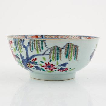 Skål / spilkum, porslin, Kina, Qingdynastin, Qianlong (1736-95).