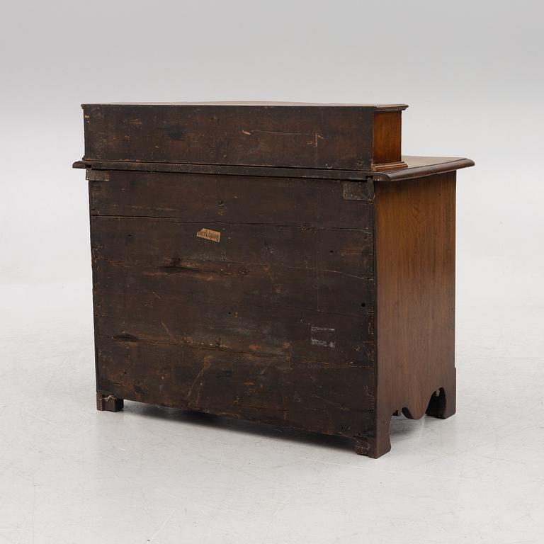 A late Baroque chest of drawers, first half of the 18th century.