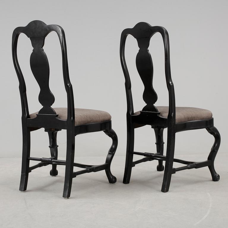 STOLAR, ett par, senbarock/rokoko, 1700-tal.