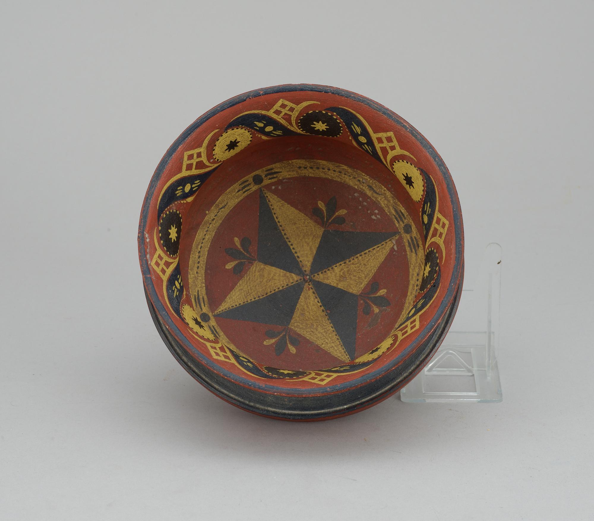 A Norwegian bowl. 19 th century.