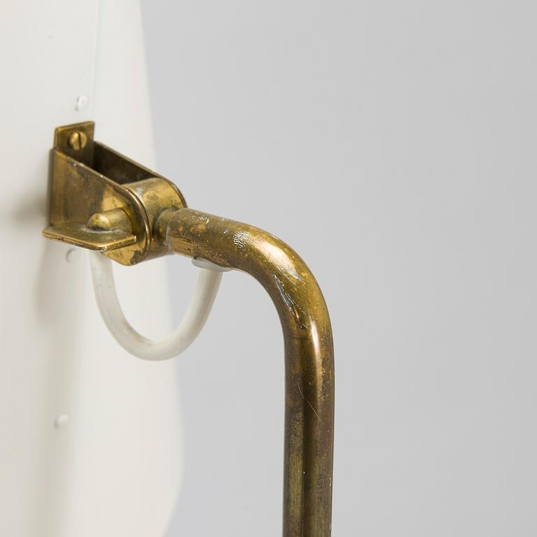 Paavo Tynell, a mid-20th century K10-10 floor lamp for Taito.
