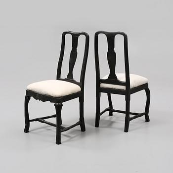 STOLAR, ett par, senbarock, 1700-tal.