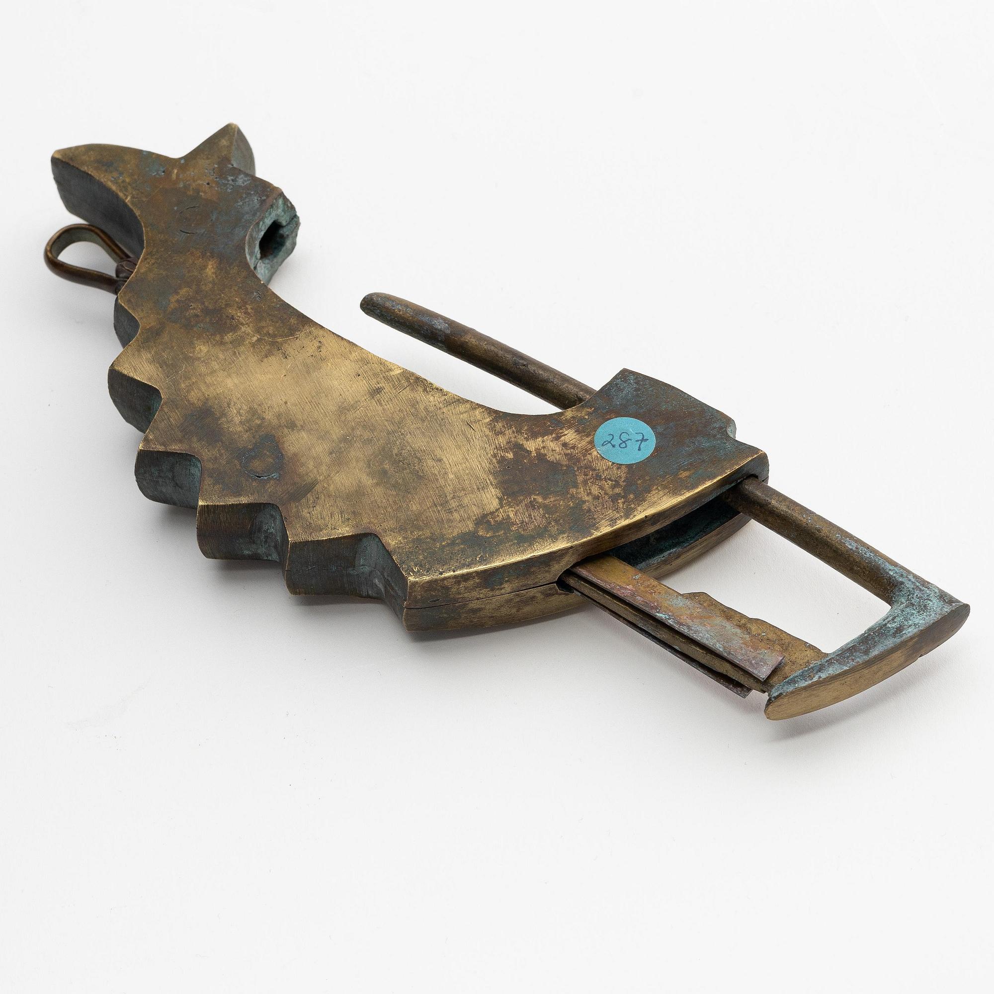 A Korean 'fish' lock (Ja Mool Tong), circa 1920.