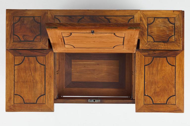 A Swedish Baroque Royal writing desk, by Hindrich von Hachten Ordered for the queen Hedvig Eleonora (1636-1715) 1683.