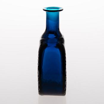 A 'Flindari' glass carafe, Riihimäen Lasi, in production 1964-1968.