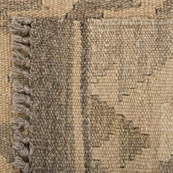 A CARPET, Kilim, ca 296 x 201 cm.