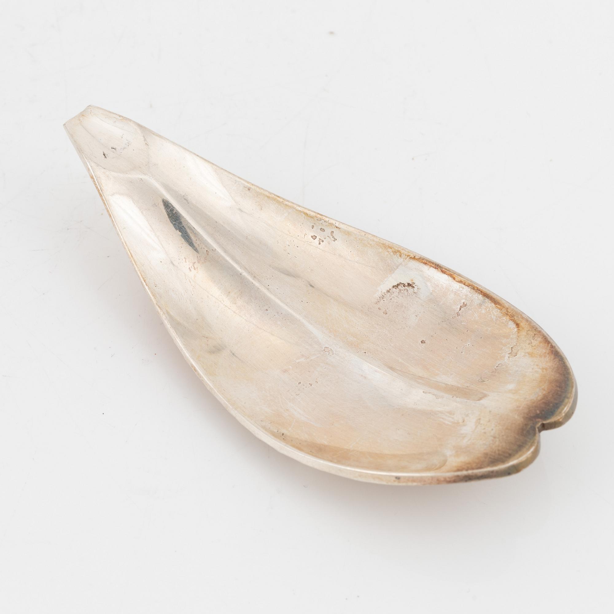 A silver plate caviar stand, Fleuron Christofle, France.